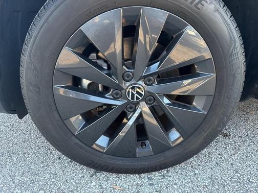 2023 Volkswagen Taos 1.5T S