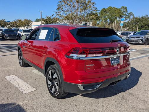 2025 Volkswagen Atlas Cross Sport 2.0T SE w/Technology