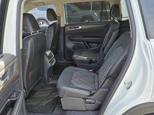 2024 Volkswagen Atlas 2.0T SEL Premium R-Line 4MOTION