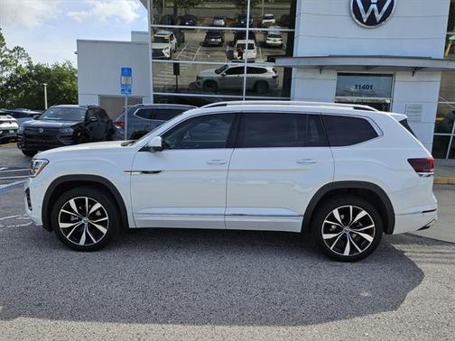 2024 Volkswagen Atlas 2.0T SEL Premium R-Line 4MOTION