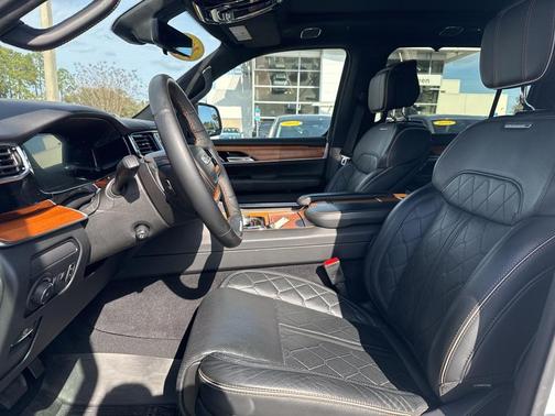 2024 Jeep Grand Wagoneer L Series III 4x4