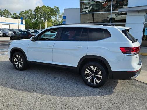 2025 Volkswagen Atlas 2.0T SE