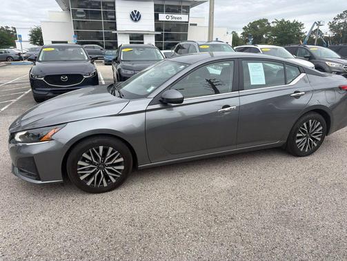 Gun Metallic 2023 Nissan Altima 2.5 SV