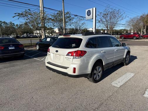 2012 Subaru Outback 2.5i Limited