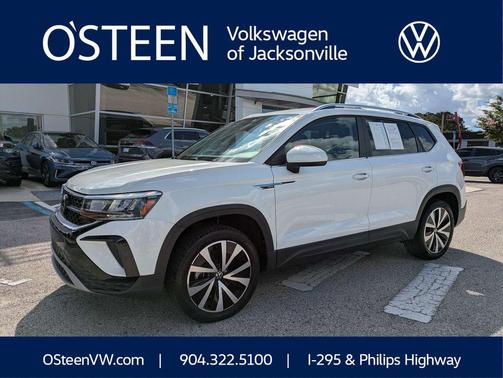 Pure White 2023 Volkswagen Taos 1.5T SE