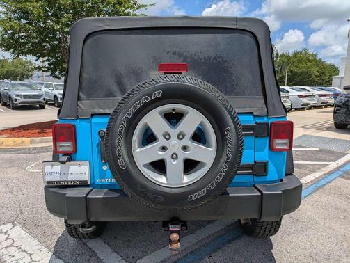 Chief Clearcoat 2017 Jeep Wrangler Unlimited Sport