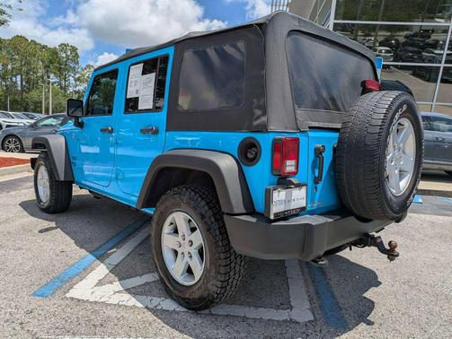Chief Clearcoat 2017 Jeep Wrangler Unlimited Sport