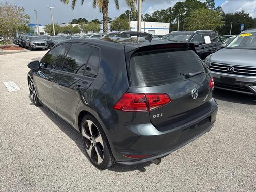 2017 Volkswagen Golf GTI 2.0T S 4-Door