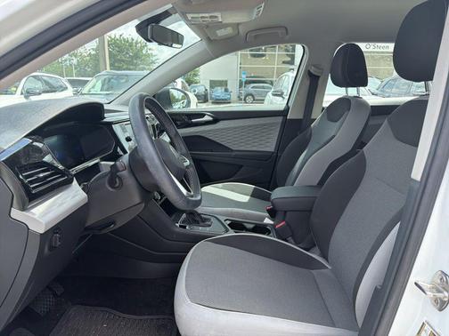 Pure White 2023 Volkswagen Taos 1.5T S