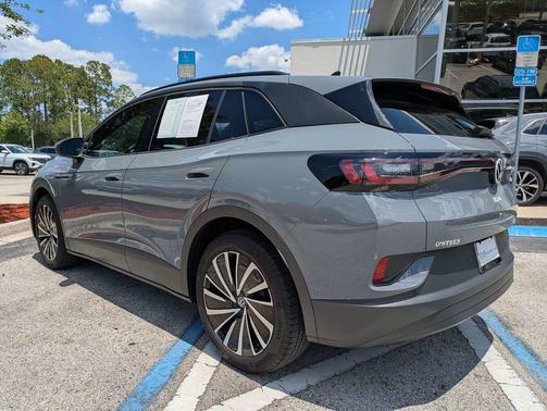 Pure Gray 2024 Volkswagen ID.4 S