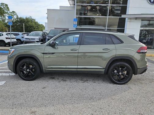 2026 Volkswagen Atlas Cross Sport 2.0T SEL