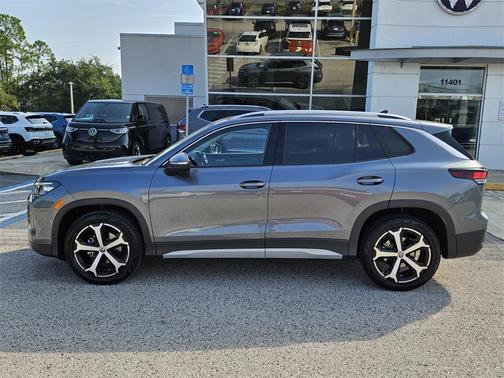 2025 Volkswagen Tiguan 2.0T SE