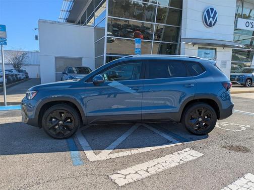 2026 Volkswagen Taos SE