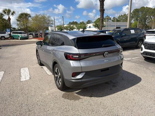 Silver Mist Metallic 2023 Volkswagen ID.4 Pro