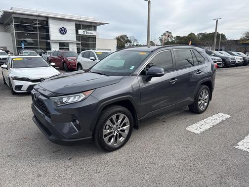 2021 Toyota RAV4 XLE Premium