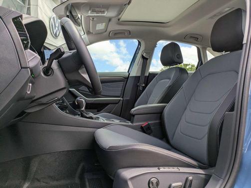 Monterey Blue Pearl 2026 Volkswagen Jetta 1.4T SEL