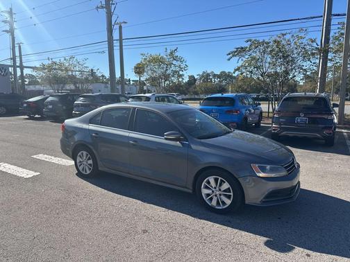 2015 Volkswagen Jetta 2.0L TDI SE w/Connectivity