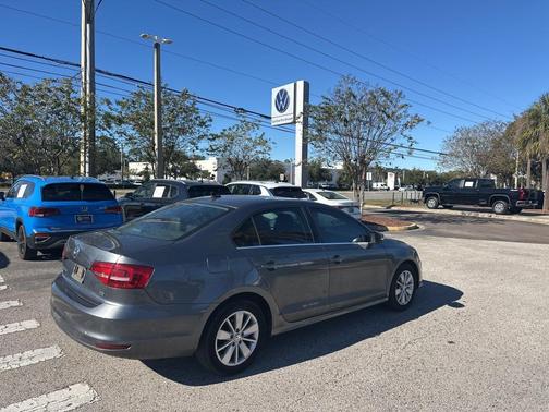 2015 Volkswagen Jetta 2.0L TDI SE w/Connectivity