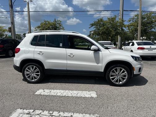 2012 Volkswagen Tiguan SE