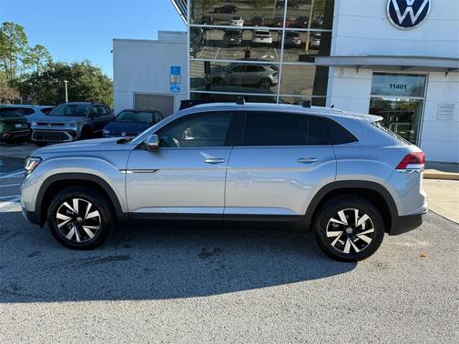 2023 Volkswagen Atlas Cross Sport 2.0T SE