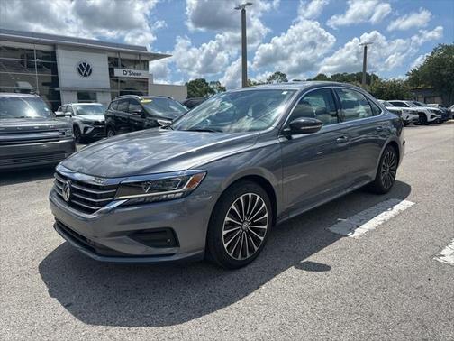 2022 Volkswagen Passat 2.0T Limited Edition