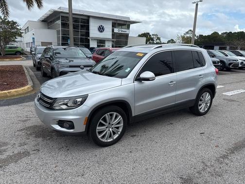 2016 Volkswagen Tiguan SE