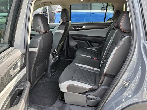 2026 Volkswagen Atlas 2.0T Peak Edition