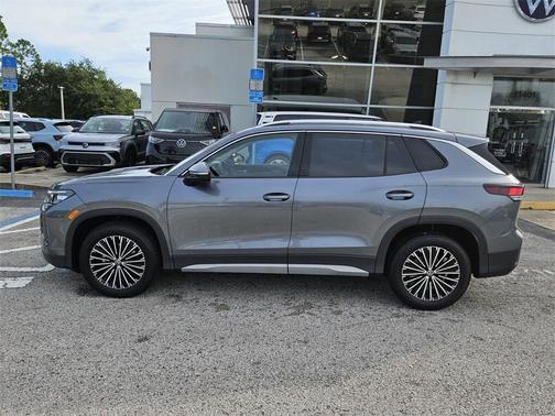 2025 Volkswagen Tiguan 2.0T S