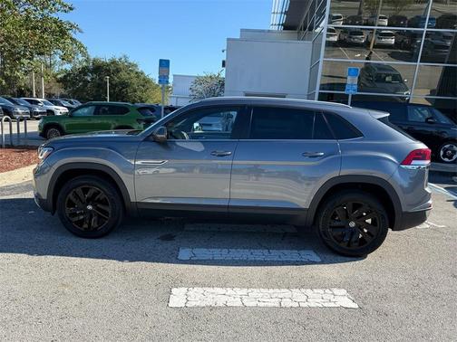 2022 Volkswagen Atlas Cross Sport 3.6L V6 SE w/Technology