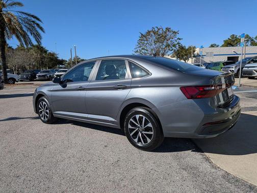Platinum Gray Metallic 2026 Volkswagen Jetta 1.4T S