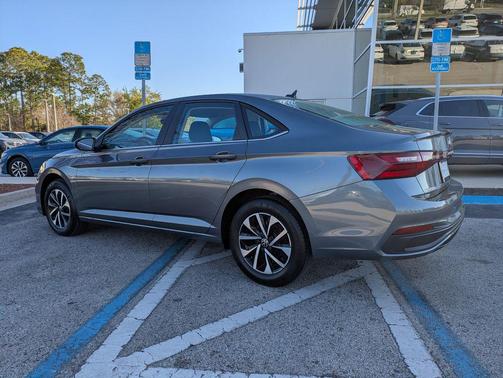 Platinum Gray Metallic 2026 Volkswagen Jetta 1.4T S