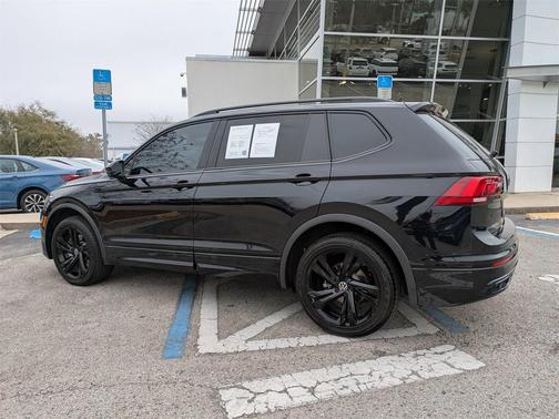 2023 Volkswagen Tiguan 2.0T SE R-Line Black 4MOTION