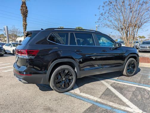 2026 Volkswagen Atlas 2.0T SE w/Technology 4MOTION