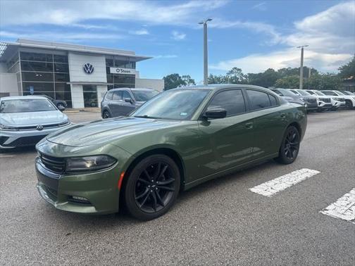 2018 Dodge Charger SXT Plus