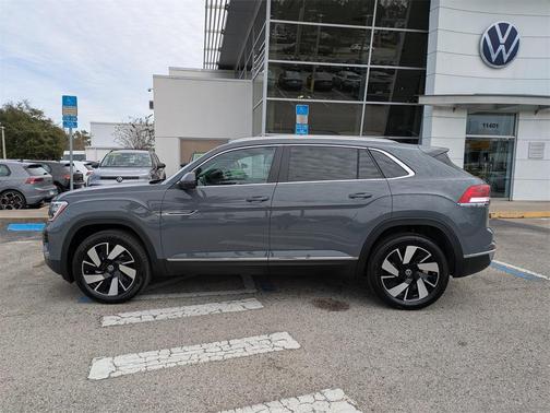 2026 Volkswagen Atlas Cross Sport 2.0T SEL Premium