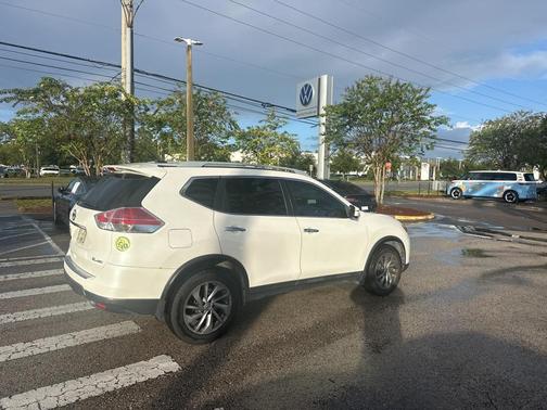 2015 Nissan Rogue SL