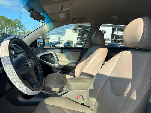 2008 Toyota RAV4 Base