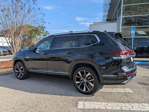2026 Volkswagen Atlas 2.0T SEL Premium R-Line 4MOTION