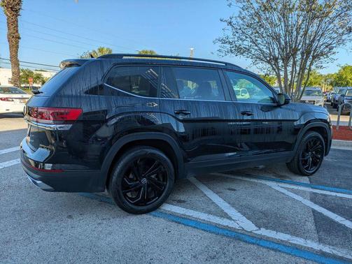 2023 Volkswagen Atlas 2.0T SE w/Technology