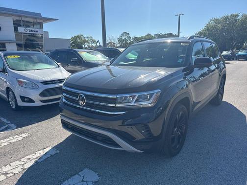2023 Volkswagen Atlas 2.0T SE w/Technology