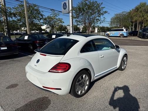 2019 Volkswagen Beetle 2.0T SE