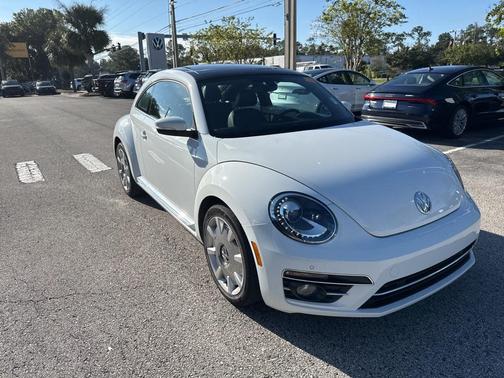 2019 Volkswagen Beetle 2.0T SE