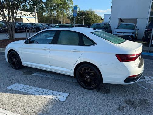 2026 Volkswagen Jetta 1.4T SE