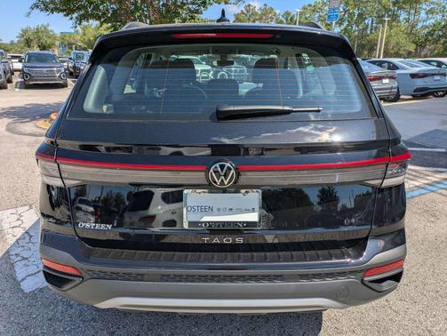 Deep Black Pearl 2026 Volkswagen Taos S