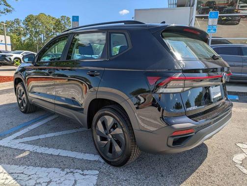 Deep Black Pearl 2026 Volkswagen Taos S