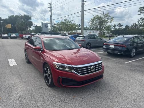 2021 Volkswagen Passat 2.0T R-Line