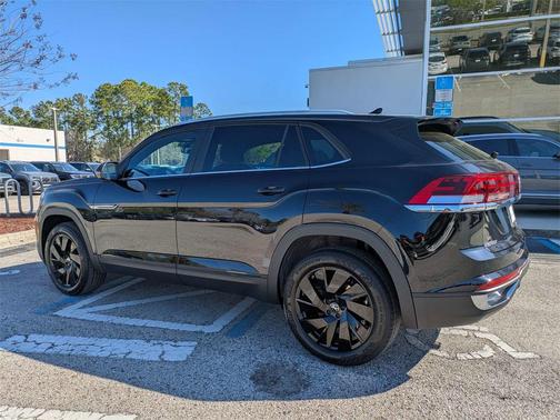 2026 Volkswagen Atlas Cross Sport 2.0T SE w/Technology