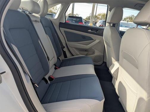 2026 Volkswagen Jetta 1.4T SE