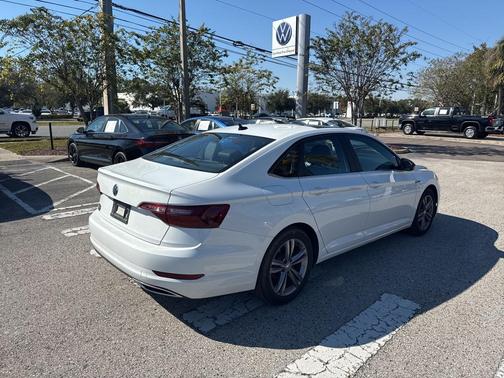 2020 Volkswagen Jetta 1.4T R-Line