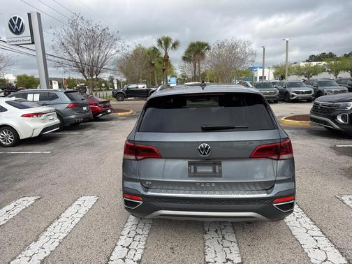 2022 Volkswagen Taos 1.5T SE